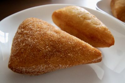 揚げパンシナモン