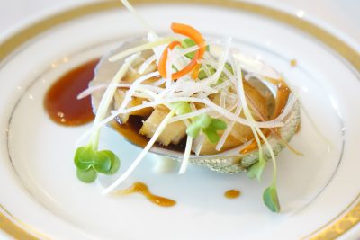 アワビのステーキ