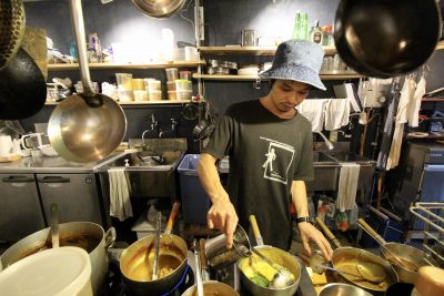 養生カレーオーナー