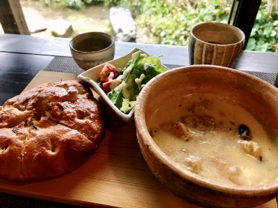 チキンフリカッセ