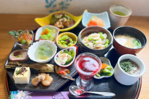 【南阿蘇村】12種類の野菜料理が圧巻！「ランチ&カフェふわら」のふわら御膳食べてきた。
