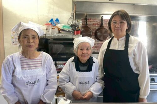【熊本市中央区】ばあちゃんたちが大活躍！ばあちゃんたちのばあちゃんたちによるみんなのための「ばあちゃん喫茶 熊本1号店」