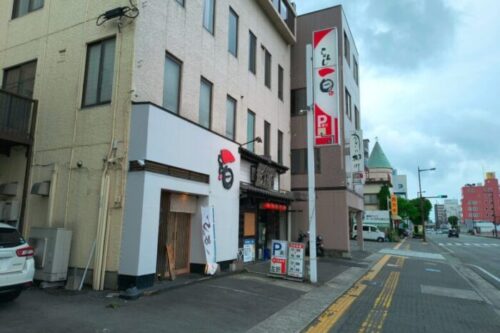 【熊本市中央区】真っ黒な海苔ラーメンが名物の「らぁめん一白」が6月末に閉店。行かなきゃ…！【閉店情報】