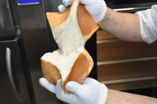 噛めば噛むほど旨味が増す！高級食パン専門店【革命とはこのこと】が北区高平に11月9日オープン！